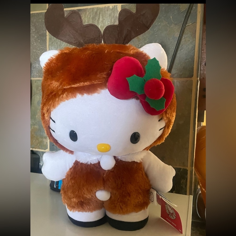 Hello kitty Reindeer greeter